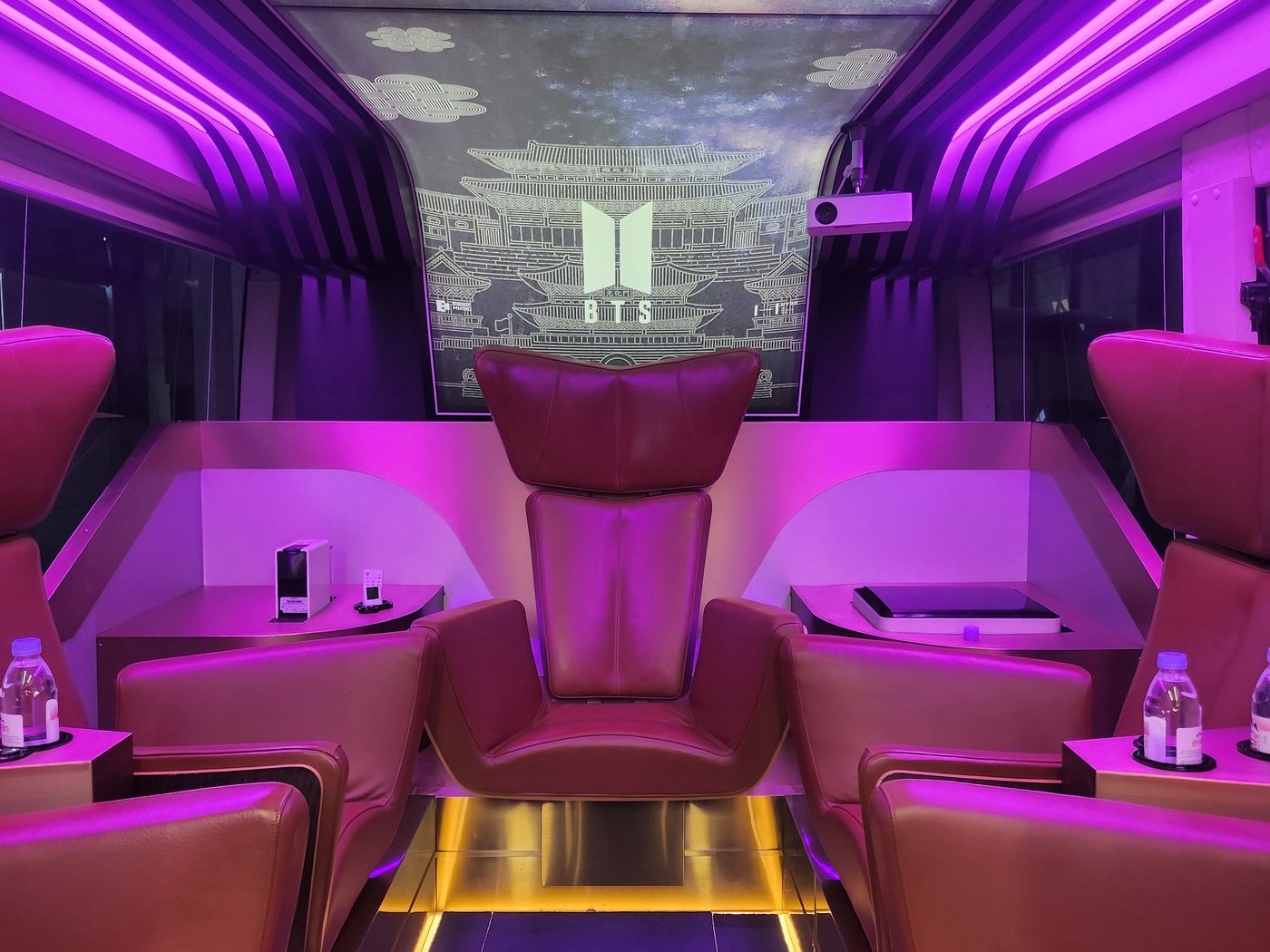 BTS World Tour Coach — BESPOKE LANDMARK · 2026